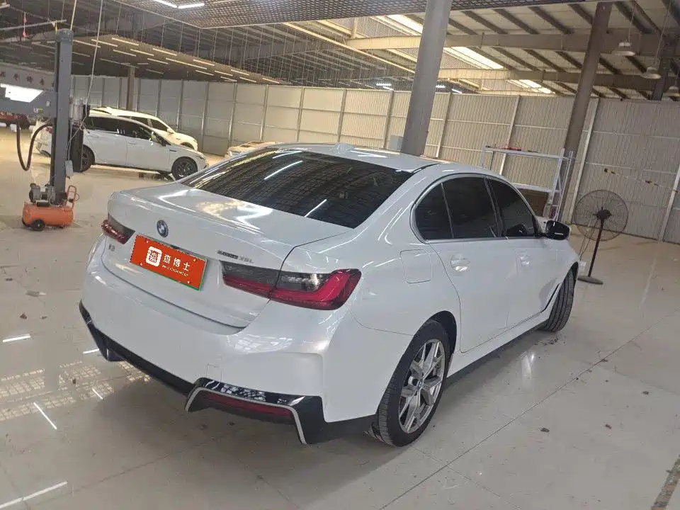 BMW i3 2023