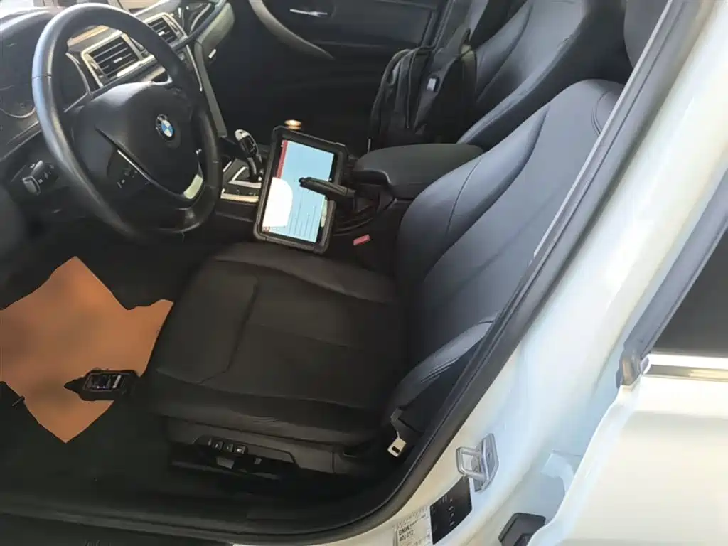 BMW 3 Series 2015 — фото 15