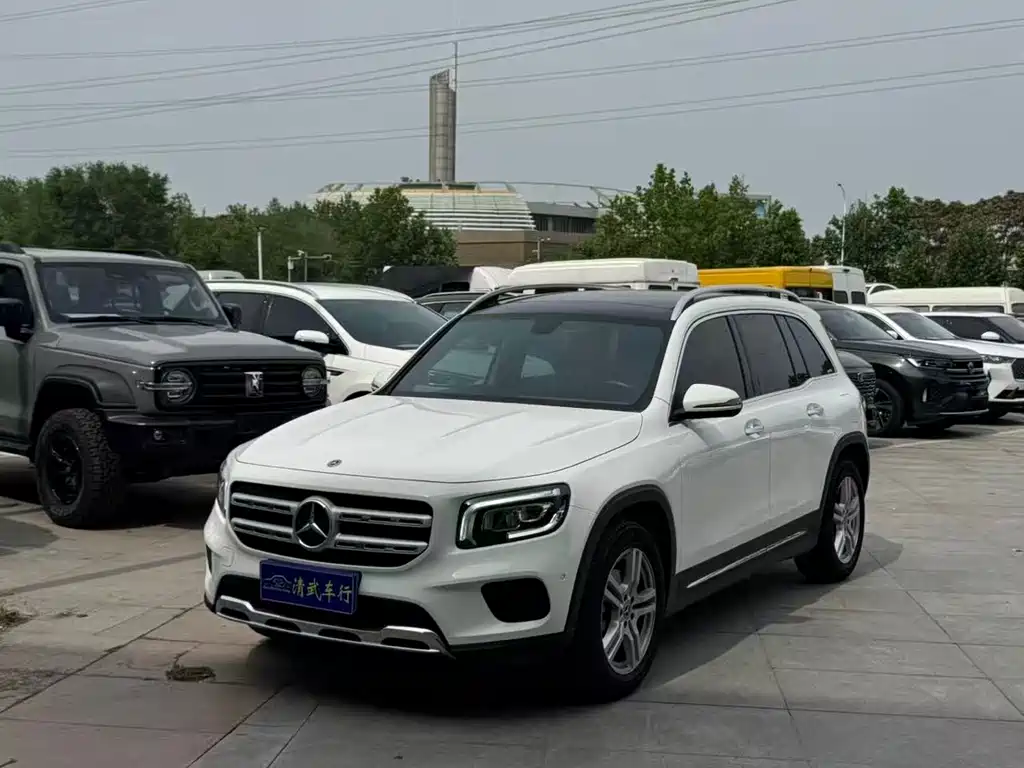 Mercedes-Benz GLB 2022 — фото 1