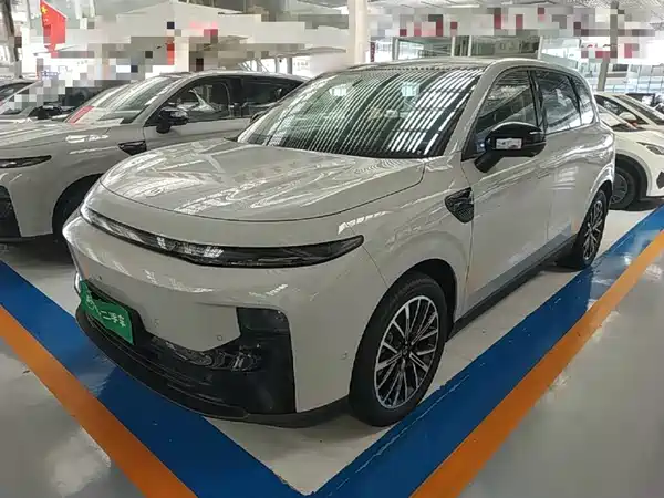 Leapmotor B10 2025