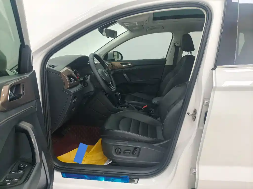 Volkswagen Tharu 2021