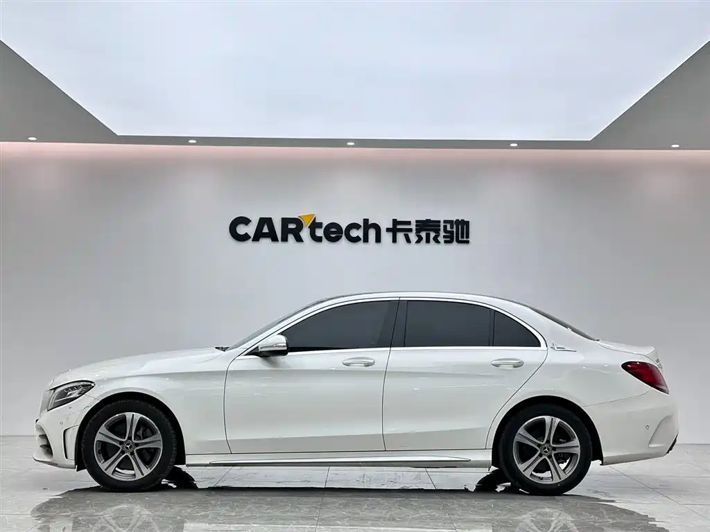 Mercedes-Benz C-Class 2019 — фото 2