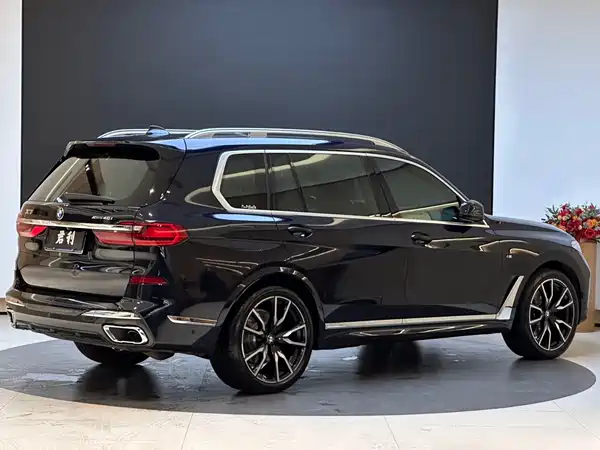 BMW X7 2019