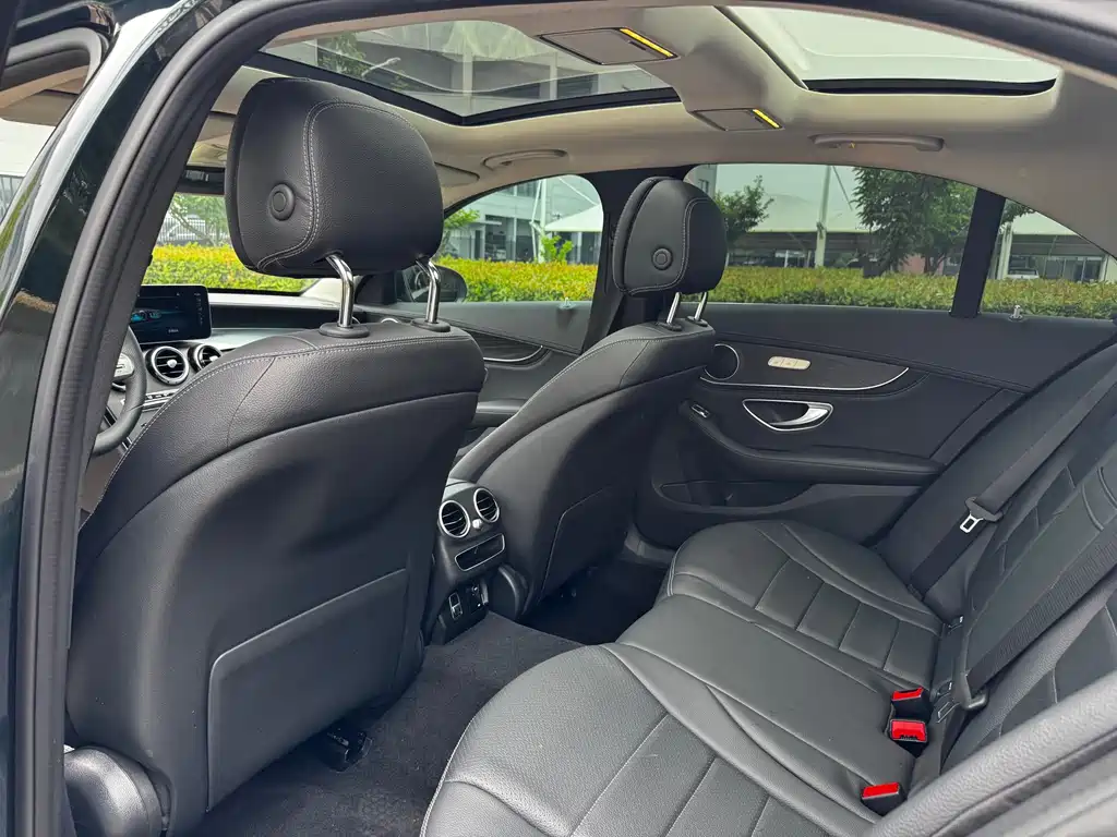 Mercedes-Benz C-Class 2020