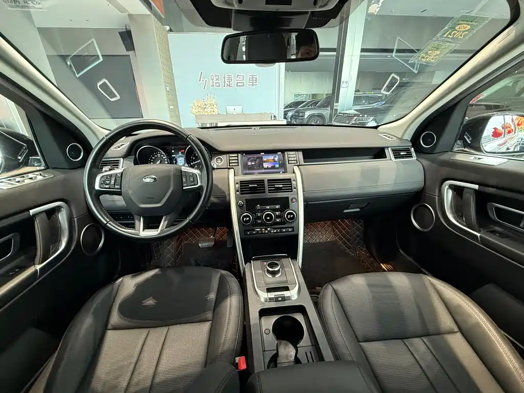 Land Rover Discovery Sport 2019 — фото 15