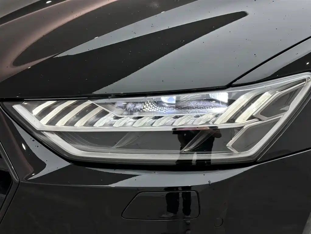 Audi A7 2023 — фото 19
