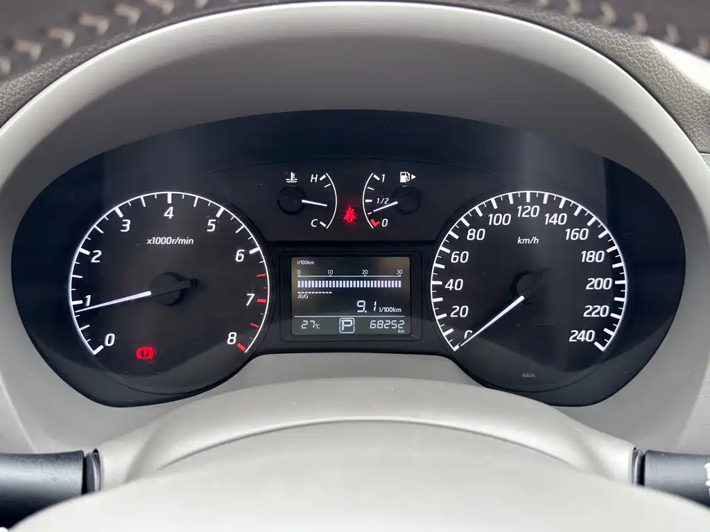 Nissan Sylphy 2013 — фото 14