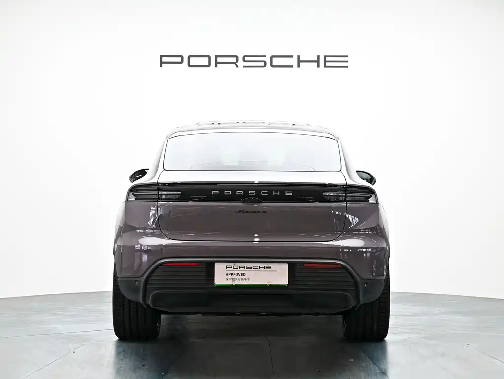 Porsche Macan EV 2025 — фото 14