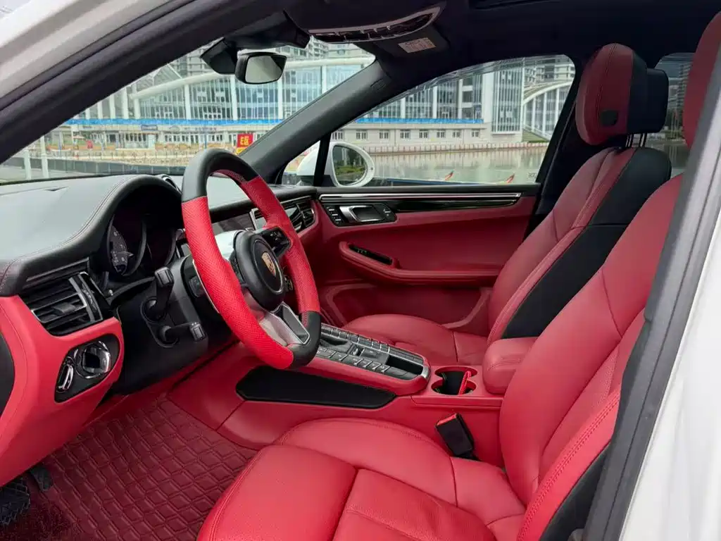 Porsche Macan 2020