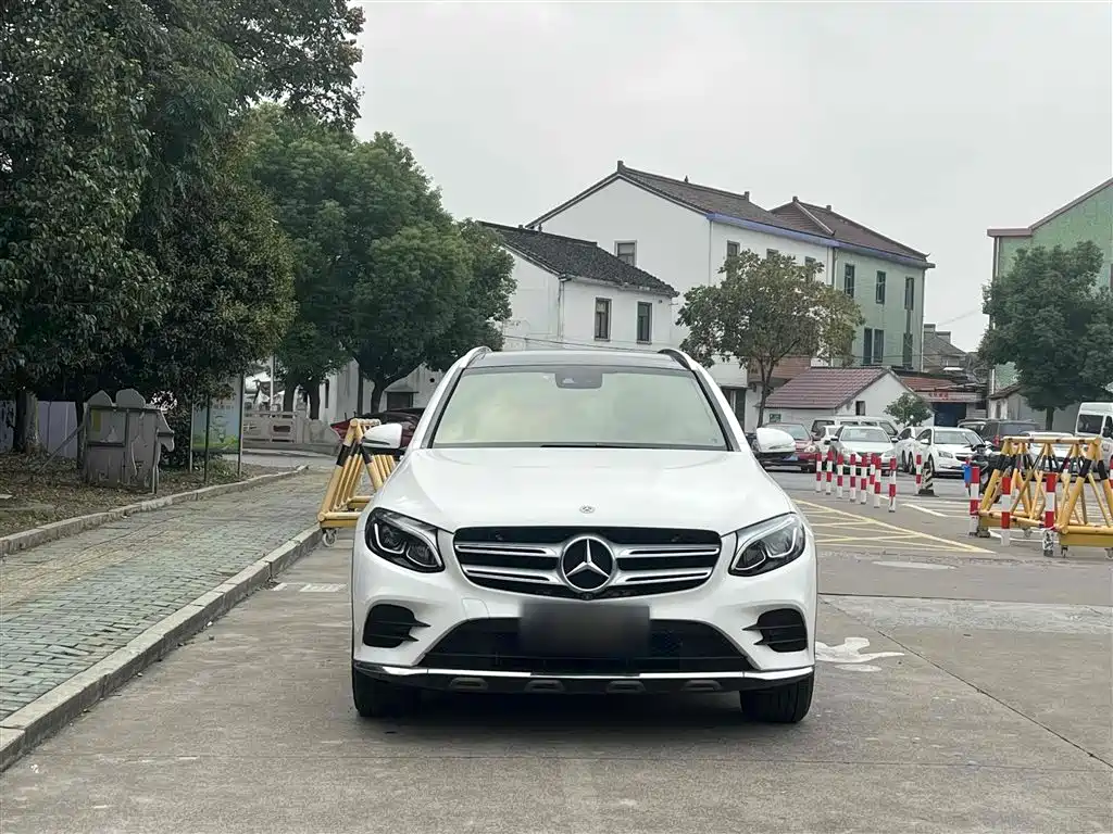 Mercedes-Benz GLC 2018 — фото 22
