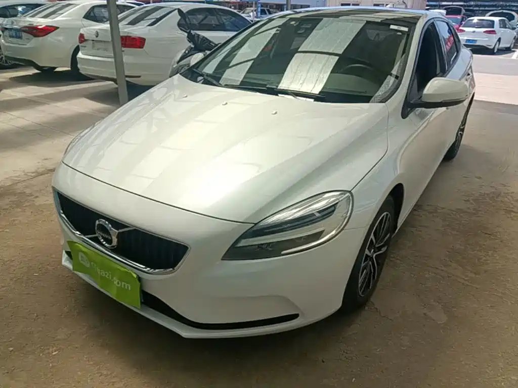 Volvo V40 2016