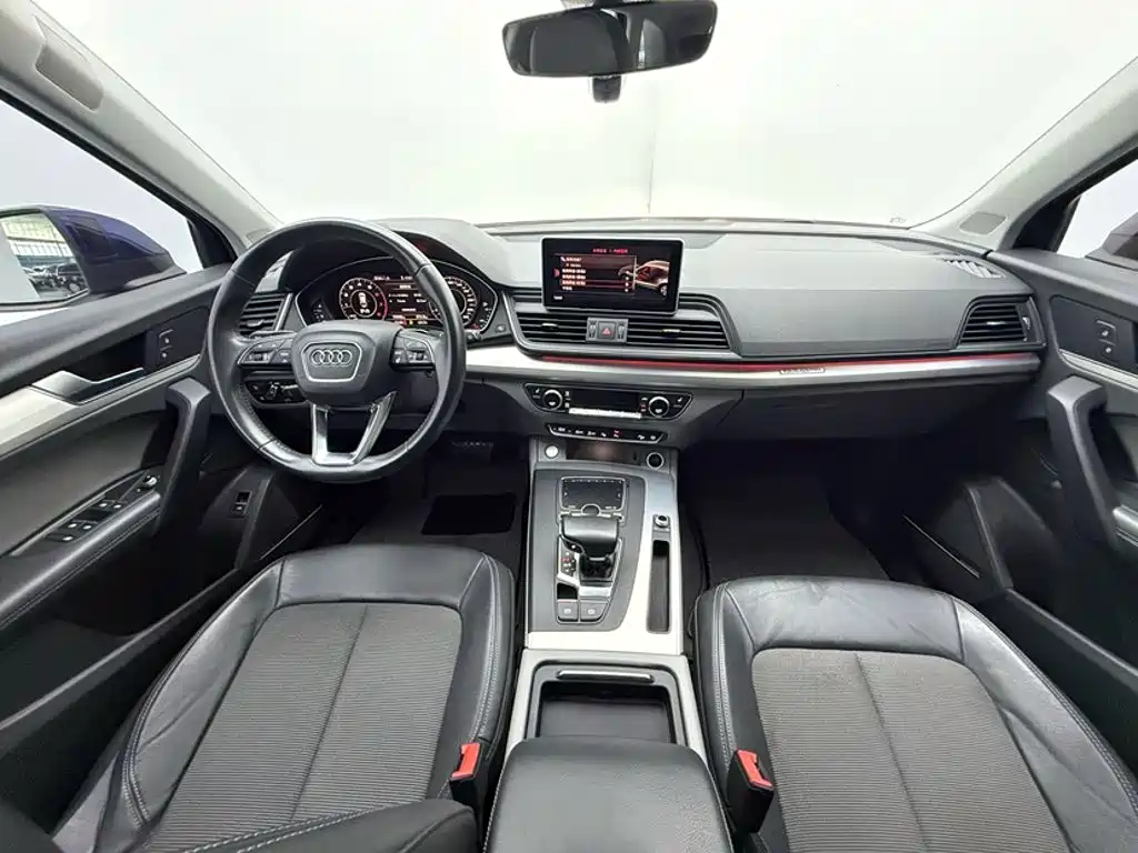 Audi Q5L 2018 — фото 15