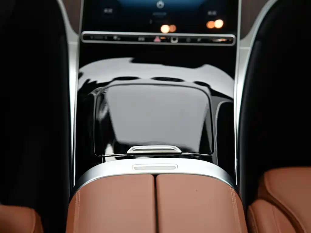 Mercedes-Benz GLC 2025 — фото 11