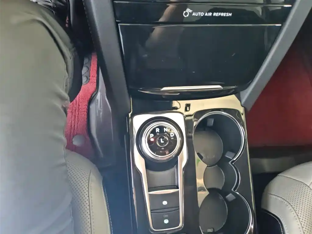 Ford Escape 2023 — фото 14