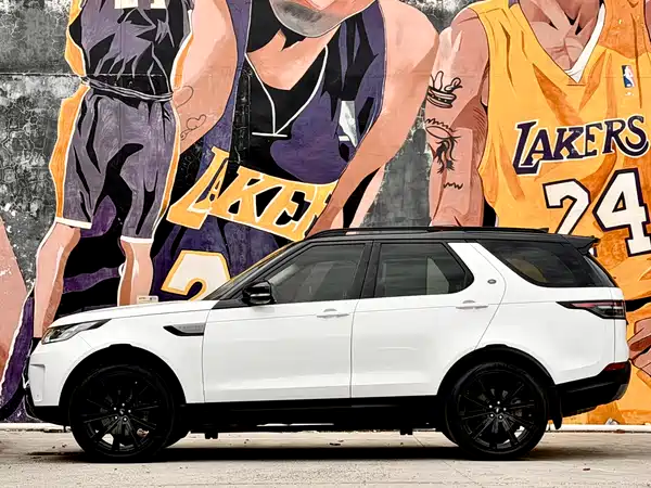 Land Rover Discovery 2018