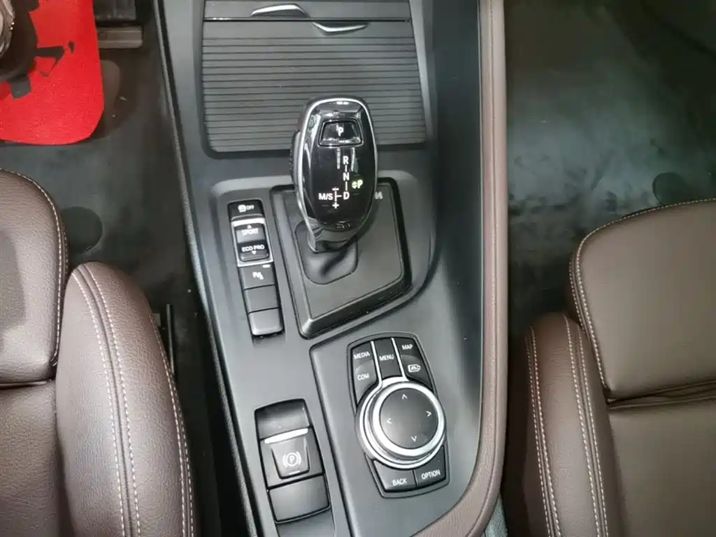 BMW X1 2022 — фото 14