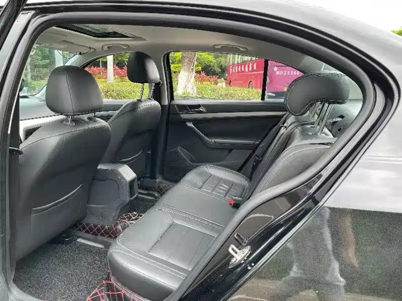 Volkswagen Lavida 2015