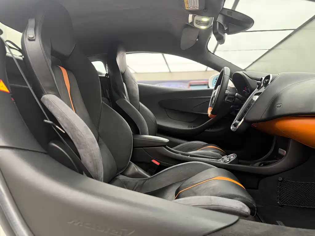 McLaren 570 2018 — фото 11