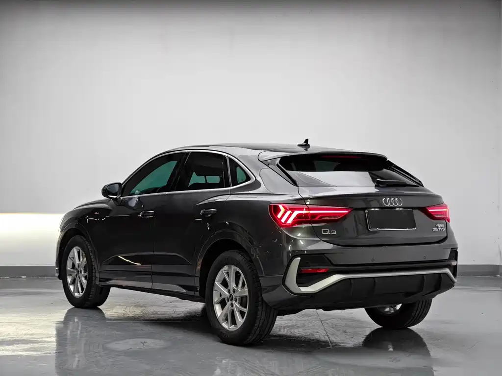 Audi Q3 Sportback 2023 — фото 7