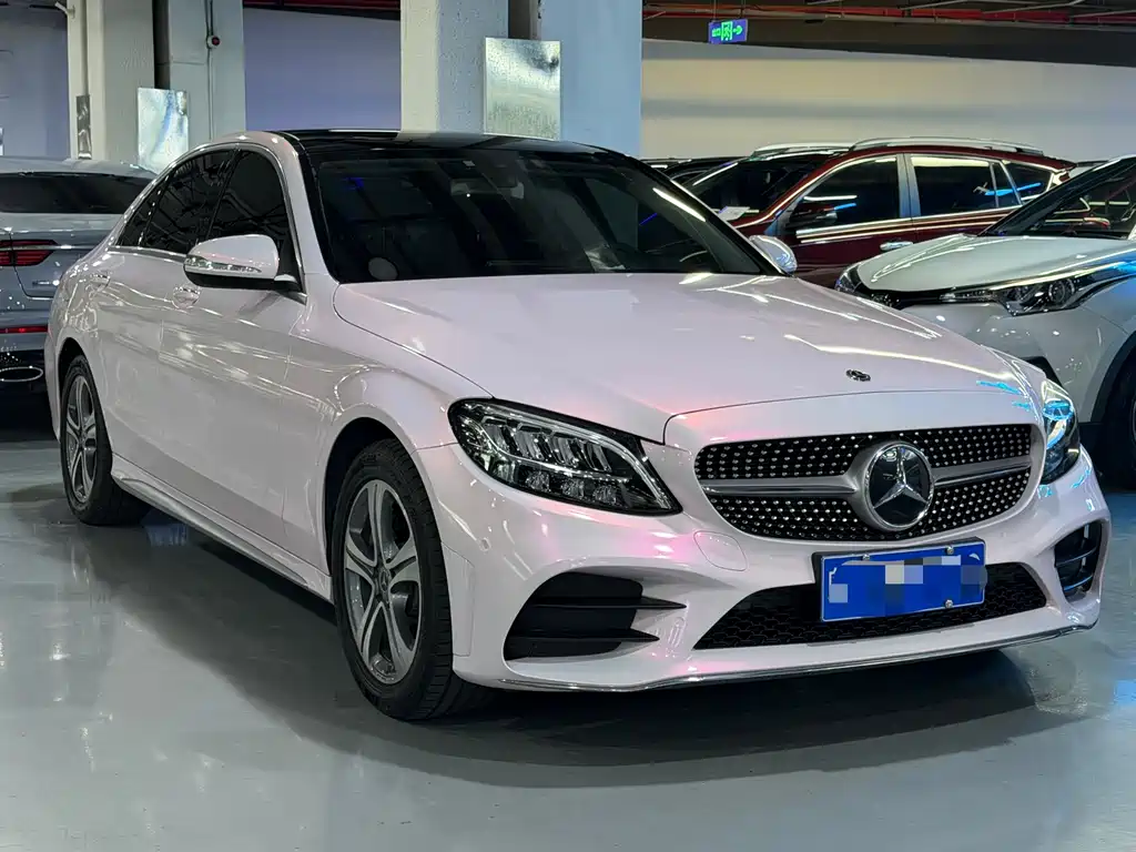 Mercedes-Benz C-Class 2020