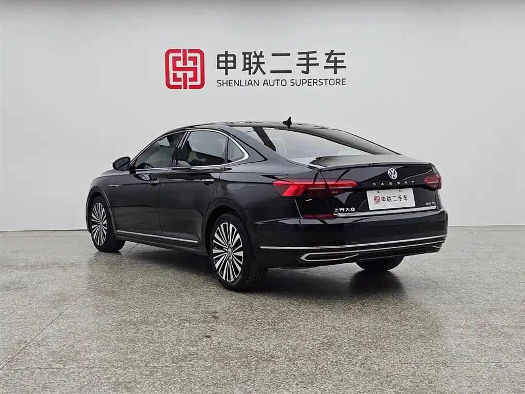 Volkswagen Passat 2020 — фото 14