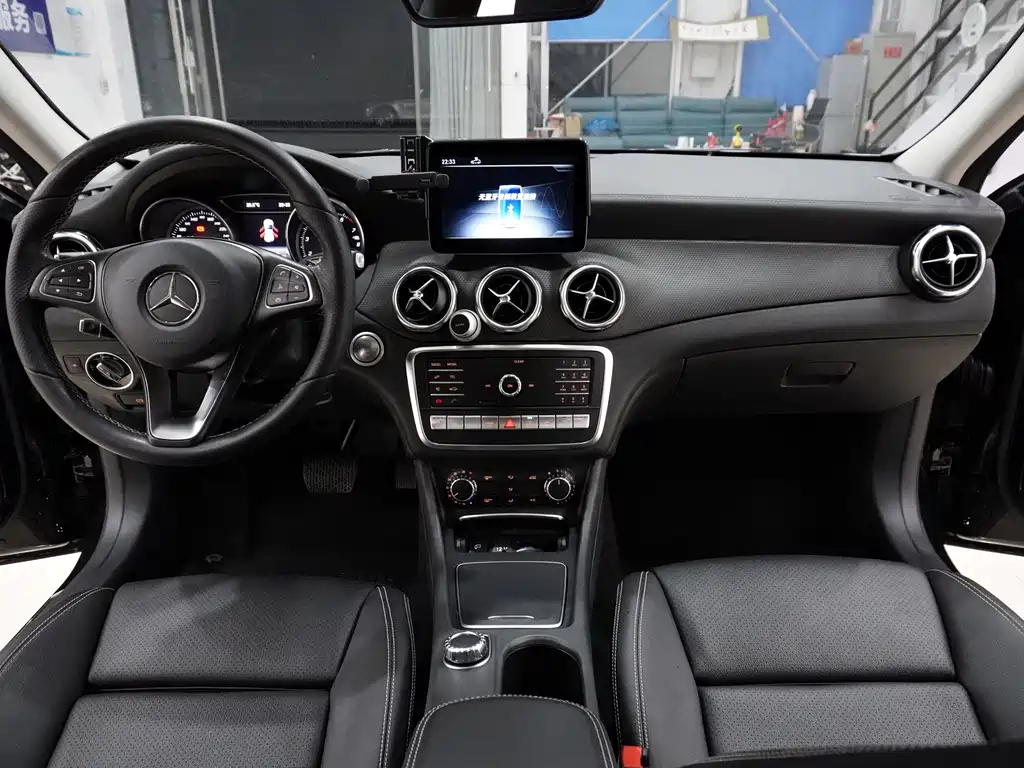 Mercedes-Benz GLA 2018 — фото 9