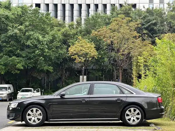 Audi A8 2013