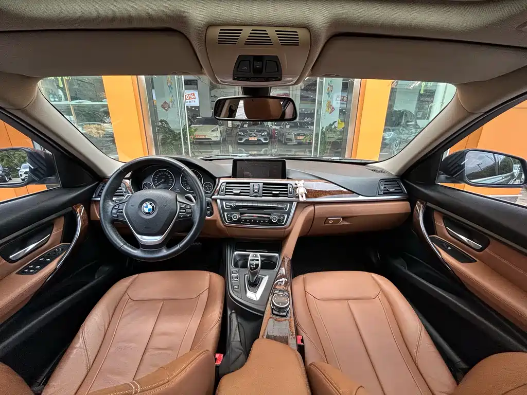 BMW 3 Series 2015 — фото 14