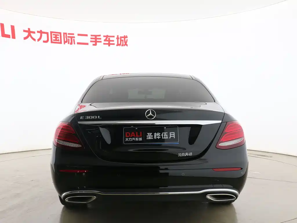 Mercedes-Benz E-Class 2020 — фото 13