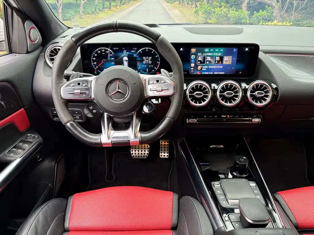 Mercedes-Benz GLA AMG 2023 — фото 10