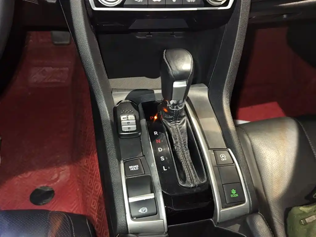 Honda Civic 2019 — фото 14