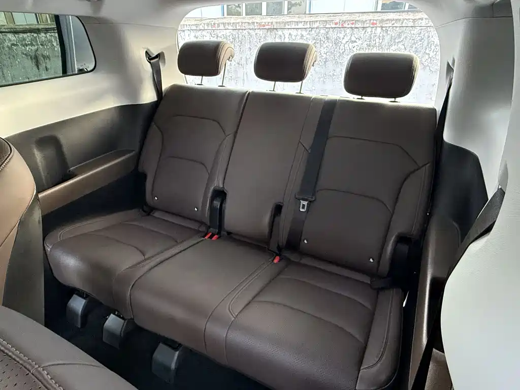 Wuling Starlight 730 New Energy 2025 — фото 13