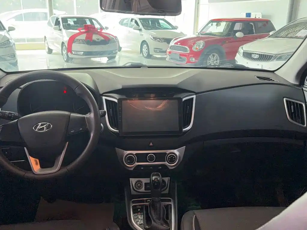 Hyundai ix25 2017 — фото 14