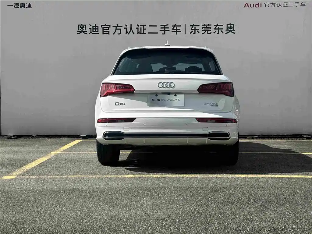 Audi Q5L 2018 — фото 5