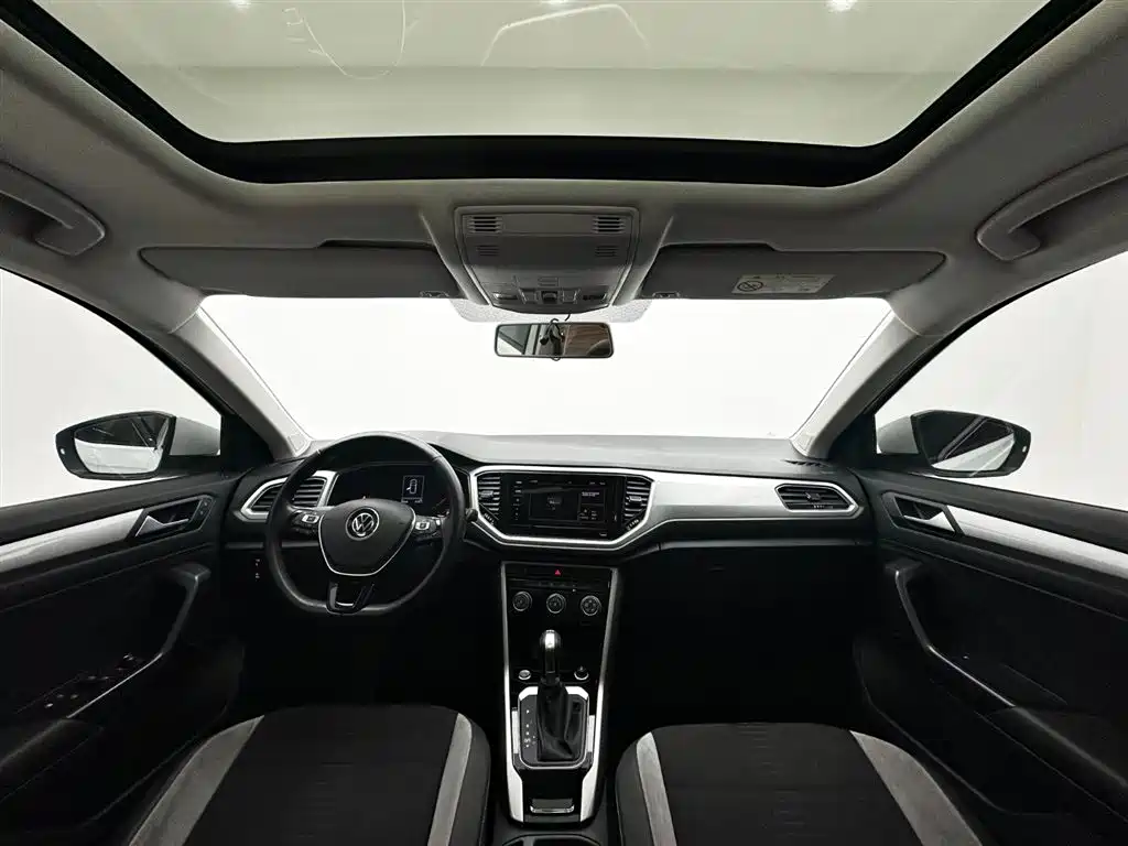 Volkswagen T-Roc 2022 — фото 16