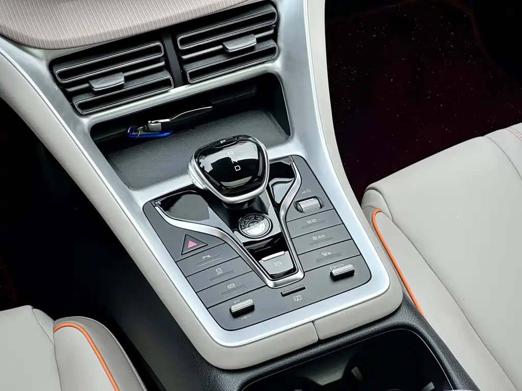 BYD Pro New Energy 2023 — фото 16