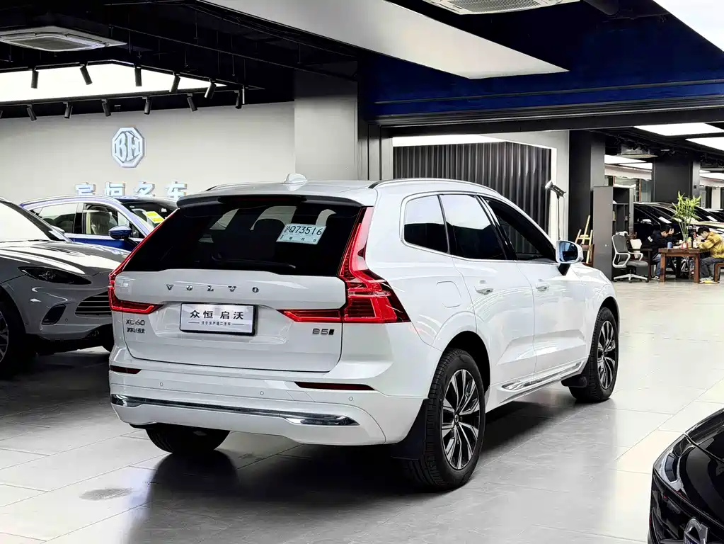 Volvo XC60 2024 — фото 19