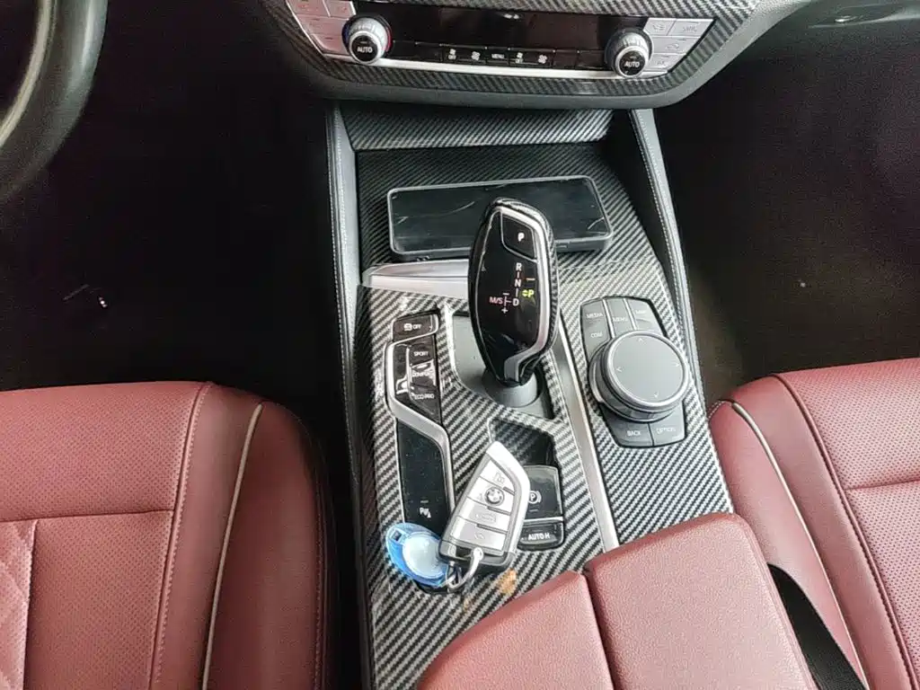 BMW 5 Series 2022 — фото 14