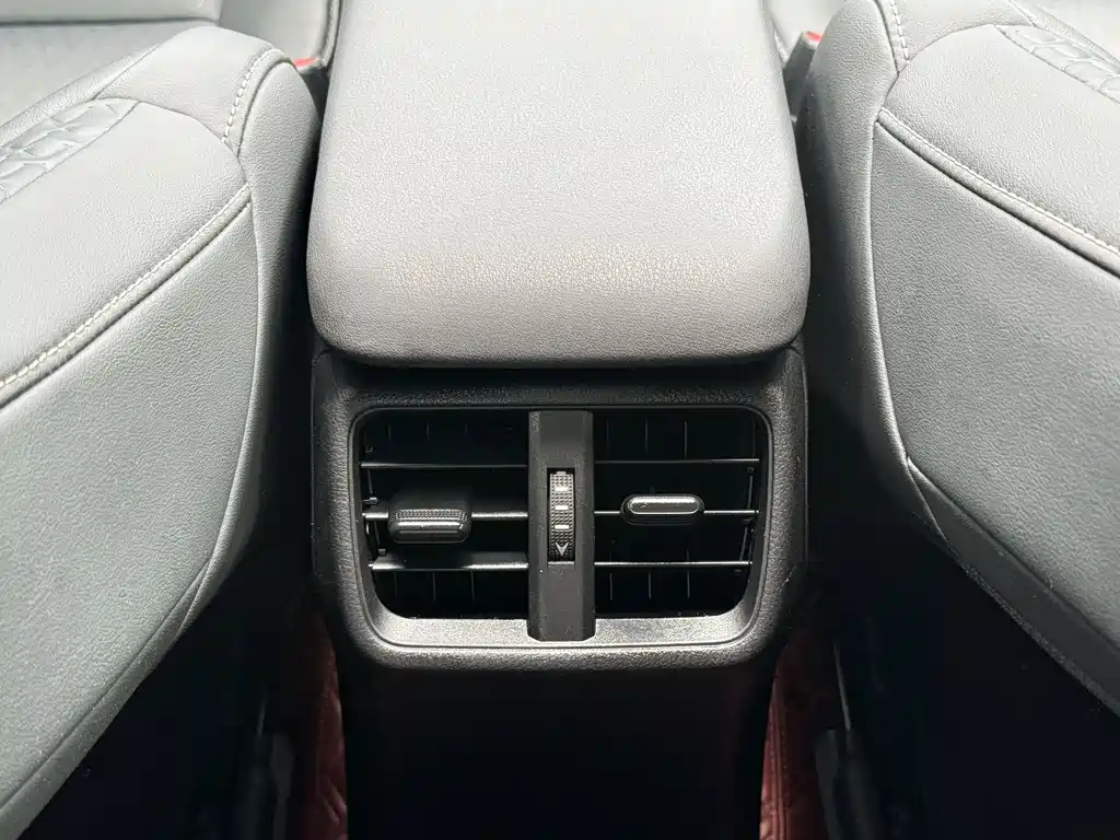 Lexus UX 2022 — фото 17