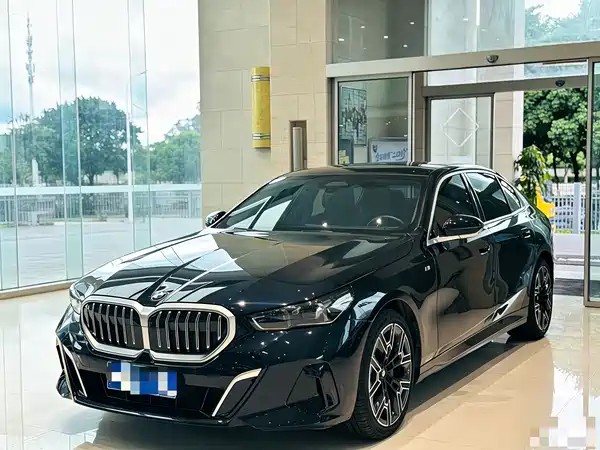 BMW 5 Series 2024