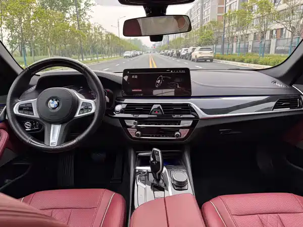 BMW 5 Series 2022