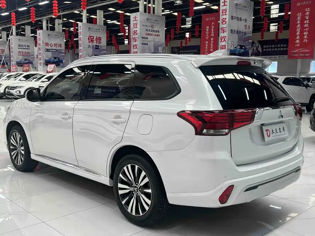 Mitsubishi Outlander 2022