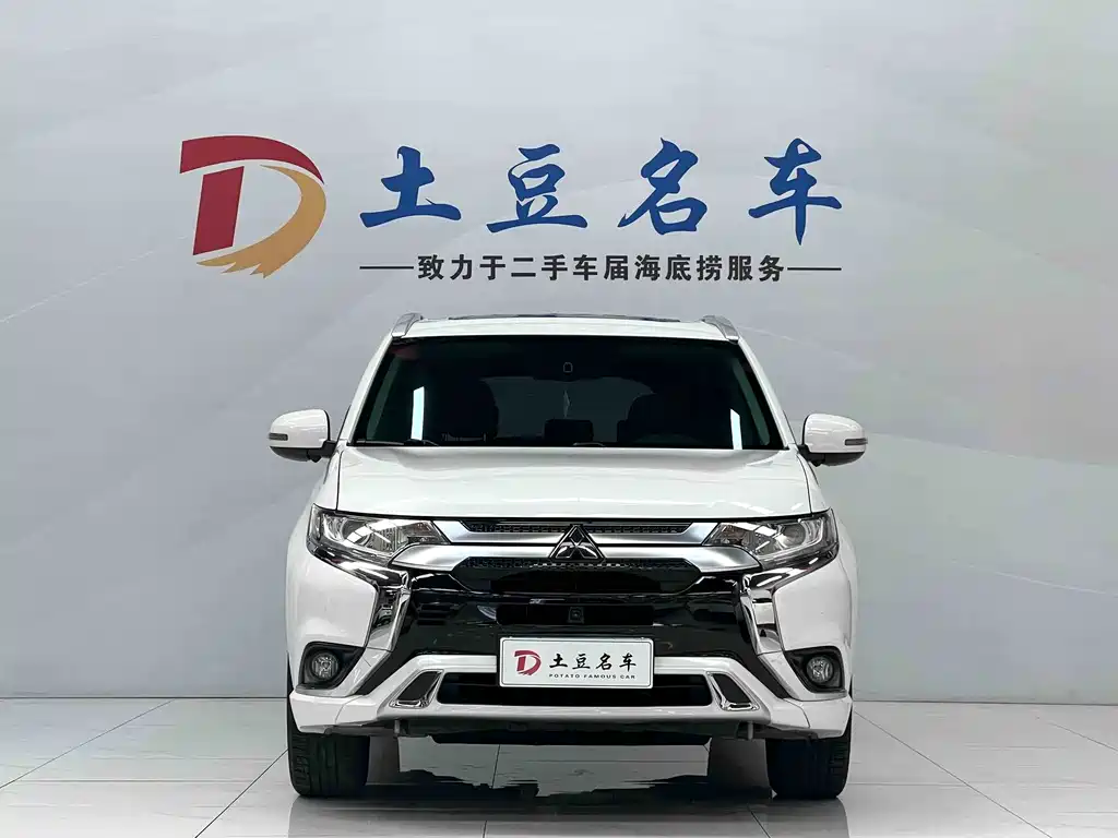 Mitsubishi Outlander 2022