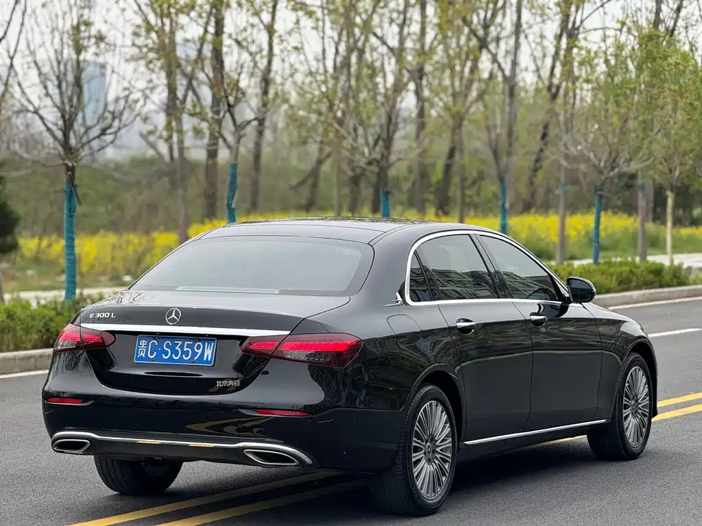 Mercedes-Benz E-Class 2021