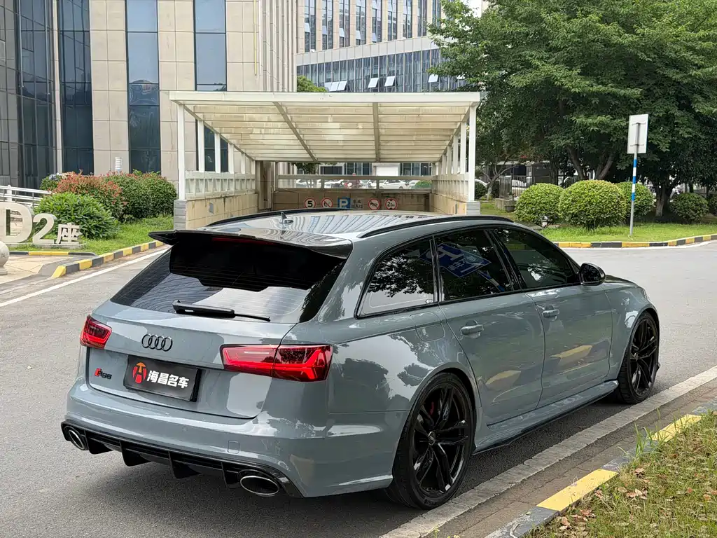 Audi RS 6 2016 — фото 6