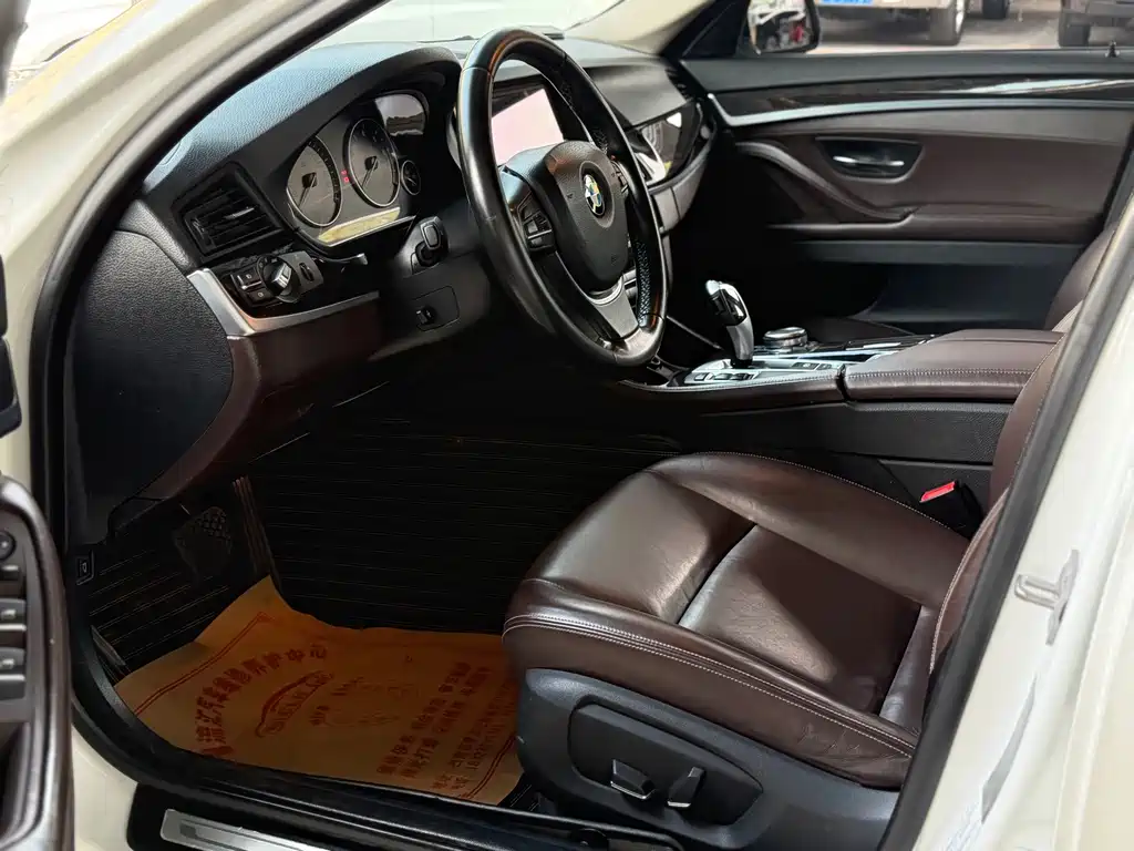 BMW 5 Series 2015 — фото 4