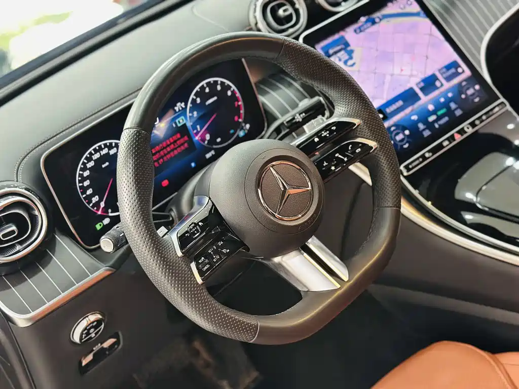 Mercedes-Benz GLC 2023 — фото 13