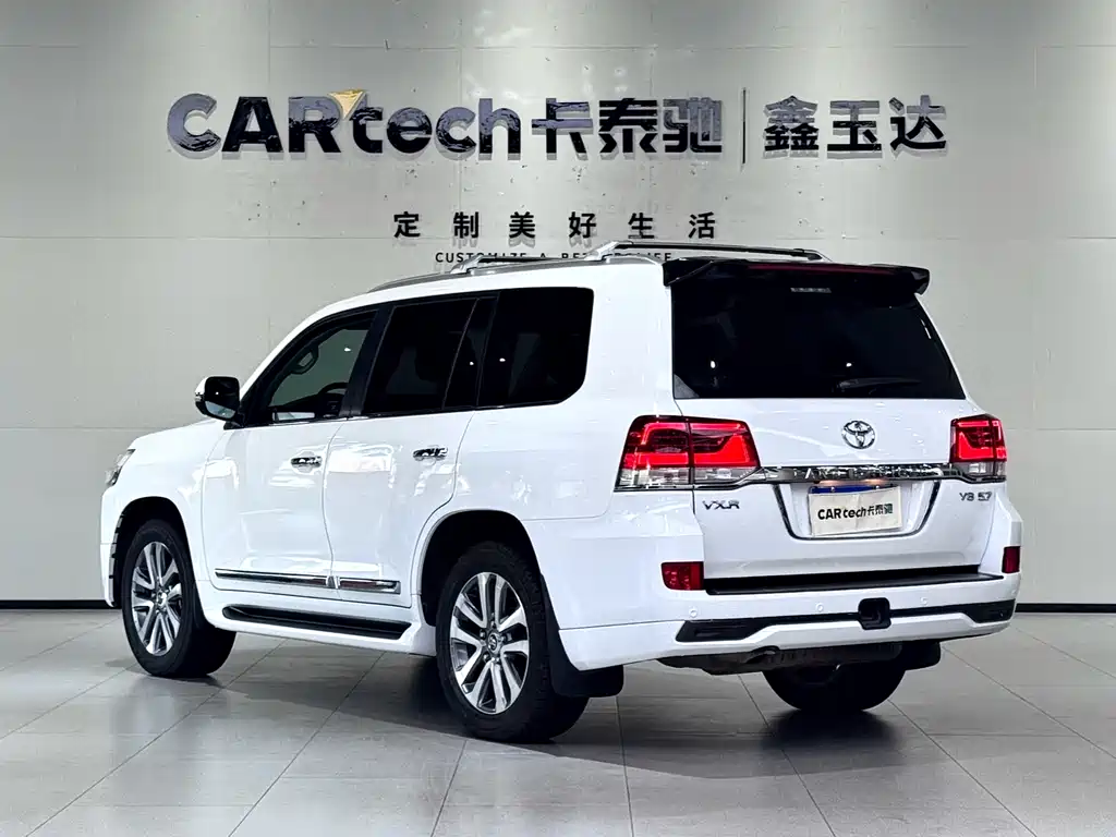 Toyota Land Cruiser 2019 — фото 5