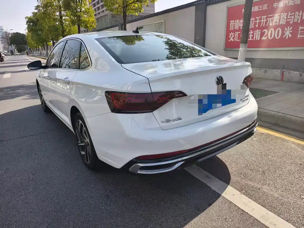 Volkswagen Sagitar 2023