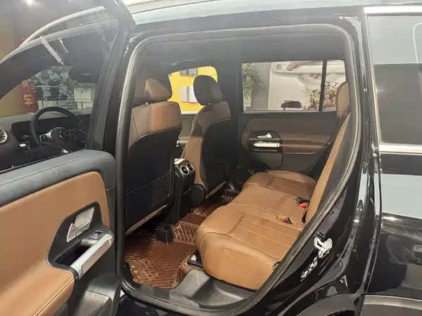 Mercedes-Benz GLB 2025